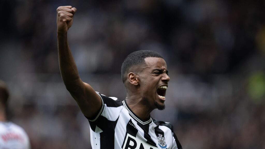  Alexander Isak   Isak is the best striker in the world  Anthony Elanga confident Newcastle star will stay amid Liverpool interest   AfricaSoccercom