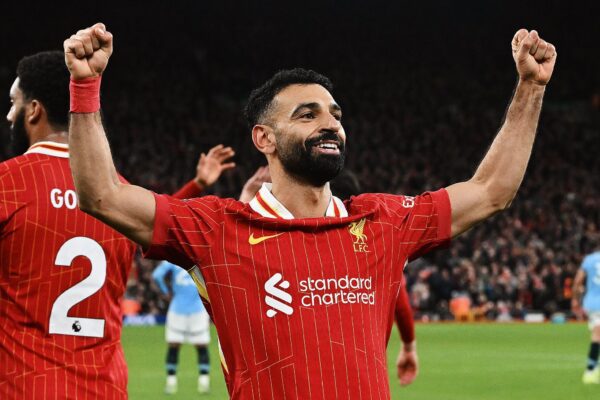 Mohamed Salah in talks over potential PSG move