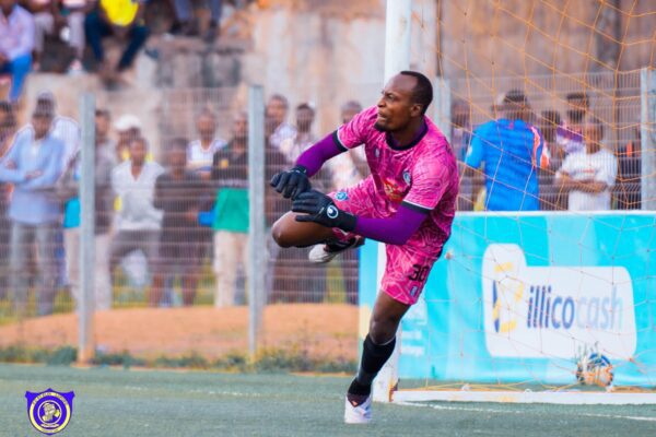Cameroonian goalkeeper Simon Omossola extends contract with FC Saint Eloi Lupopo