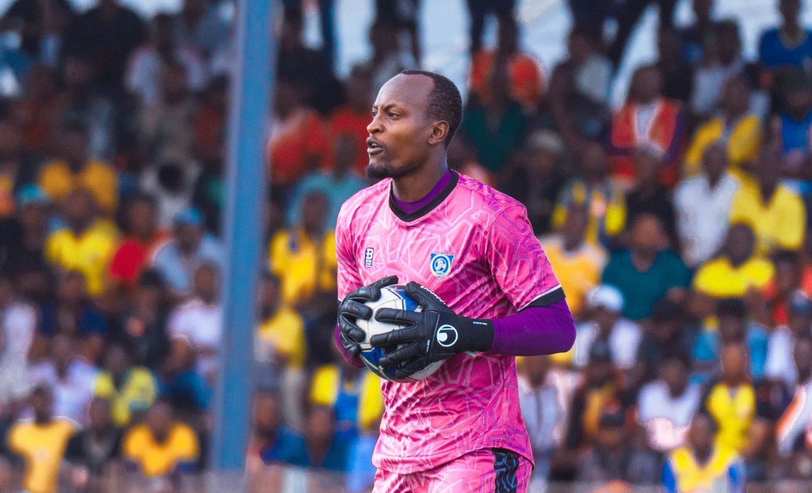 Cameroonian goalkeeper Simon Omossola delighted after signing new deal with St Eloi Lupopo