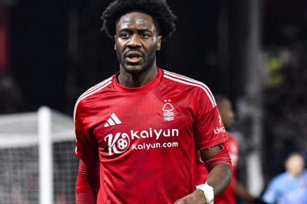 I get good vibes watching Ola Aina – Ian Wright