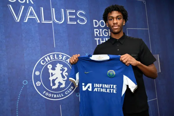 Chelsea close to extending the contract of Ghanaian youngster Josh Acheampong