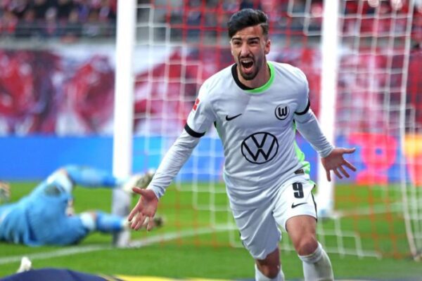 Mohamed Amoura shines with a brace in Wolfsburg's 4-0 victory over RB Leipzig