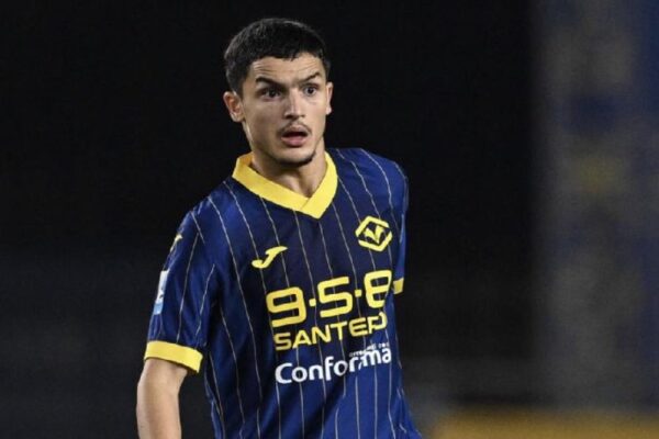 Napoli eyes Hellas Verona duo in bid to strengthen squad
