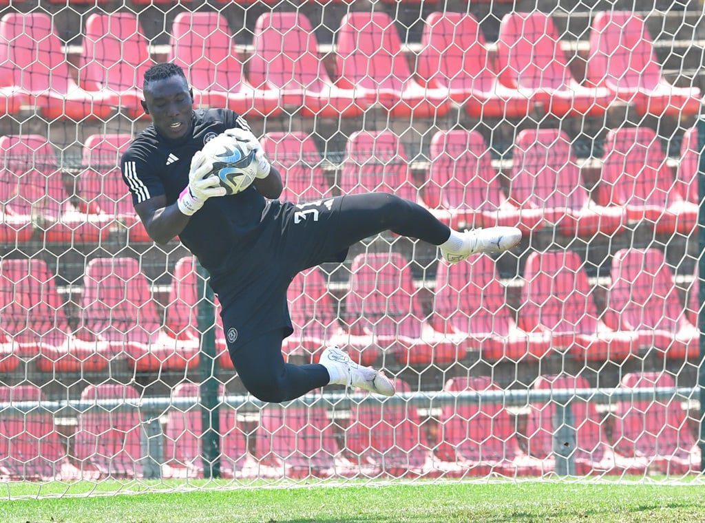 Ghanaian goalkeeper Richard Ofori named in South African Premier League Team of the Week