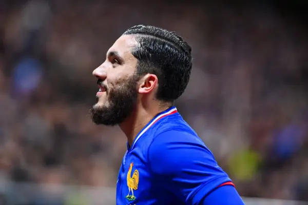 Rayan Cherki set to choose Algeria over France, says journalist