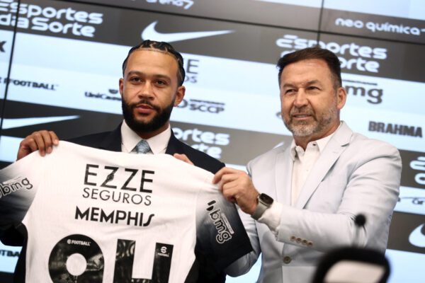 The people in Brazil are like Ghana - Memphis Depay speaks on move to Corinthians