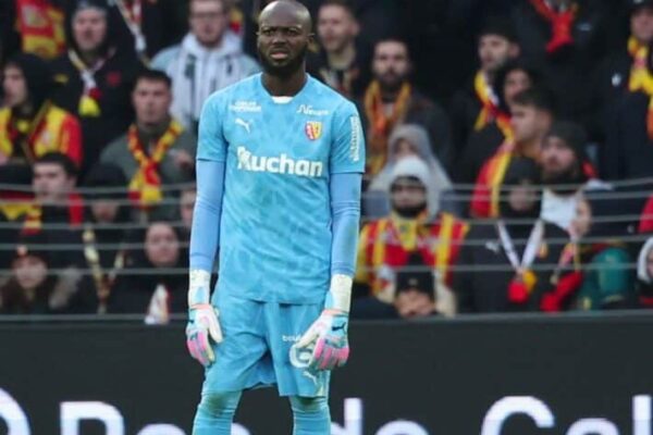 Hervé Koffi shines in RC Lens defeat, poised for starting role