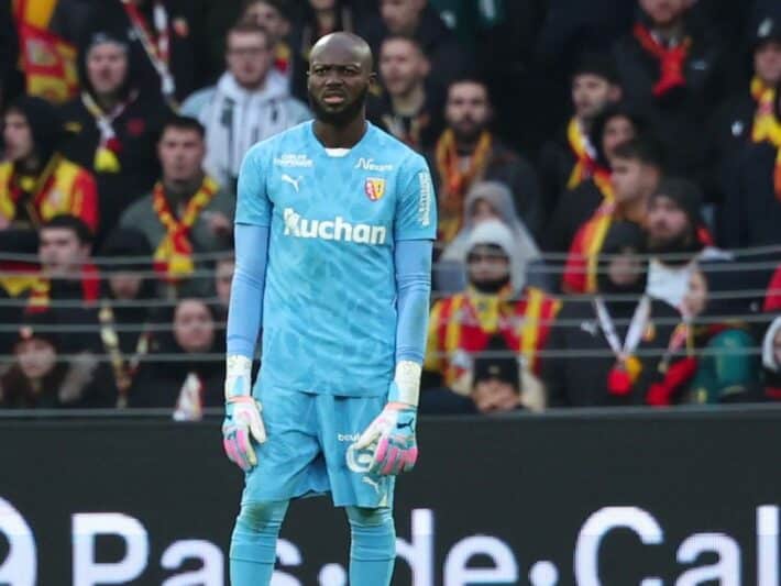 Hervé Koffi shines in RC Lens defeat, poised for starting role