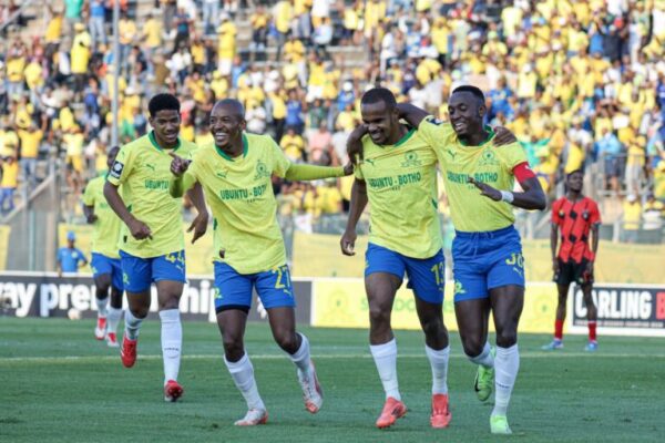 Mamelodi Sundowns dominate Sekhukhune United to extend league lead