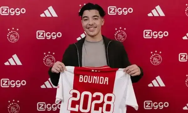 Moroccan Rayane Bounida extends contract with Ajax Amsterdam