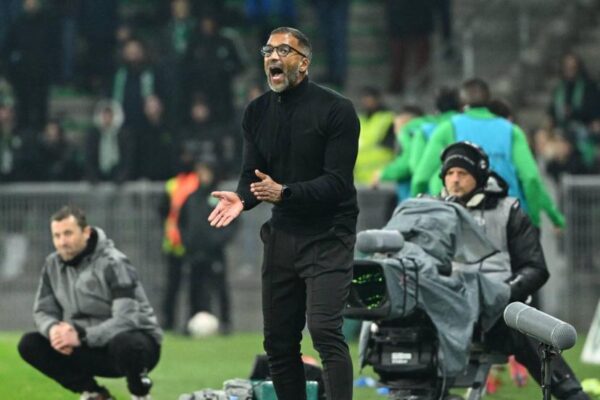 Habib Beye: No talks on future until season's end