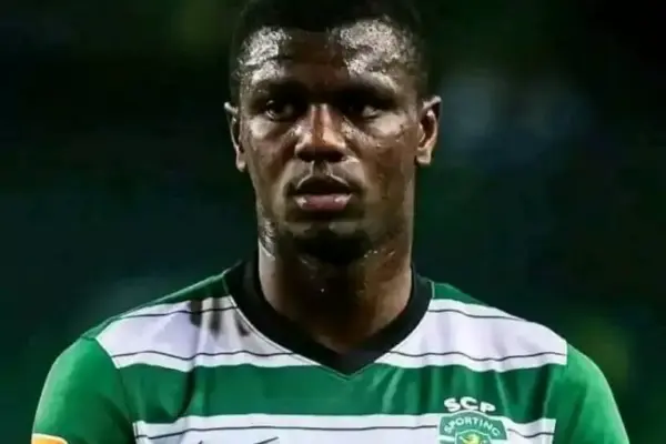 Chelsea and Manchester United battle for Ivorian defender Ousmane Diomandé