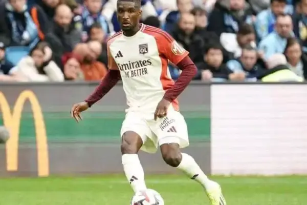 Olympique Lyonnais opens contract extension talks with Clinton Mata