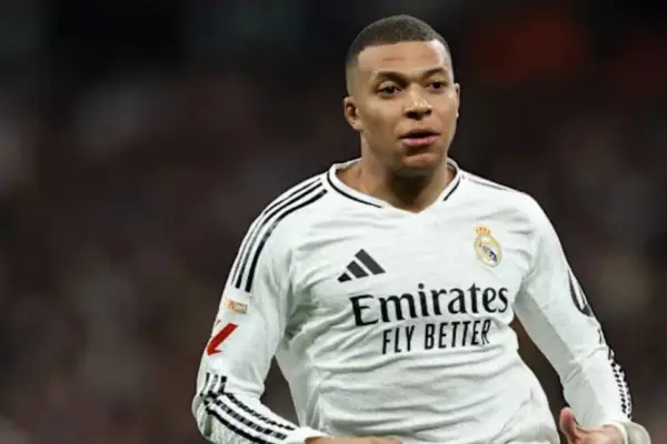 Kylian Mbappé stuns Manchester City with brilliant opening goal