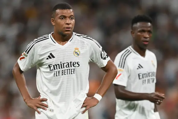 Álvaro Benito criticizes Mbappé and Vinícius for defensive weaknesses at Real Madrid