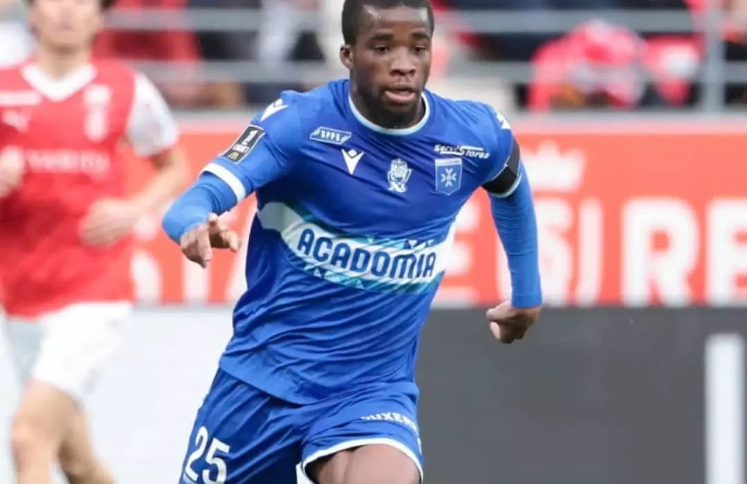 Hamed Traoré suffers shoulder injury in Auxerres draw against Nice IMG 20250314 WA0019 2   Hamed Traoré suffers shoulder injury in Auxerres draw against Nice   AfricaSoccercom