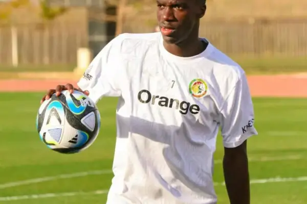 Senegalese talent Assane Diao on Manchester United's radar, confirms Como boss Cesc Fàbregas