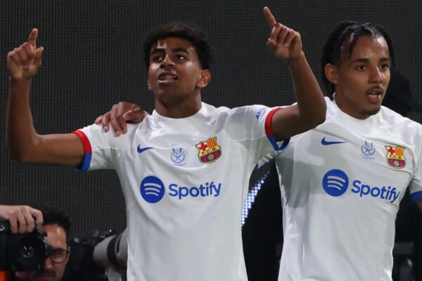 Koundé and Yamal back Ratiu signing as Barcelona seek right-back solution