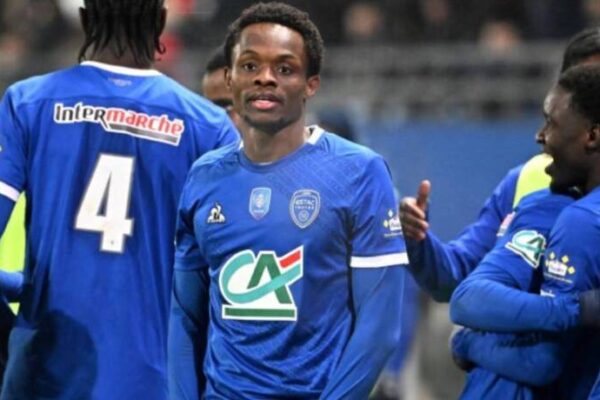 Lyon considering bid for in-form Comoros star Rafiki Saïd