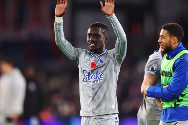 Idrissa Gana Gueye: Everton's Midfield Anchor Faces Crucial Career Decision