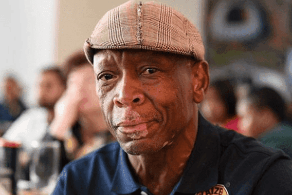 Former Kaizer Chiefs defender Rudolph Seale tips club for the double against Orlando Pirates