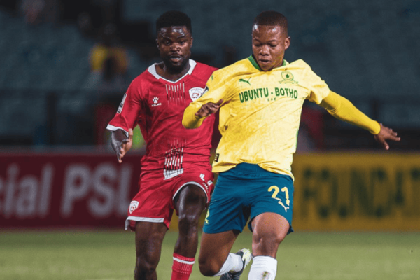 Ex-South Africa star Jabu Mahlangu recommend Mamelodi Sundowns midfielder Sphelele Mkhulise for Kaizer Chiefs
