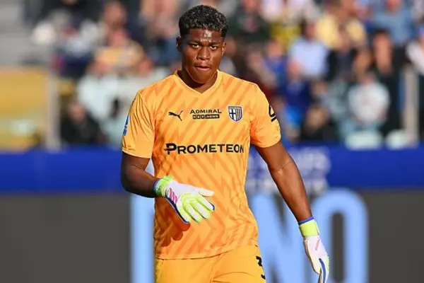 Manchester United closely monitoring Japanese-Ghanaian goalkeeper Zion Suzuki