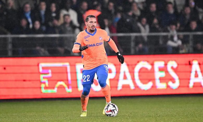 De Zerbi stands firm in defence of Bennacer amid harsh French media criticism