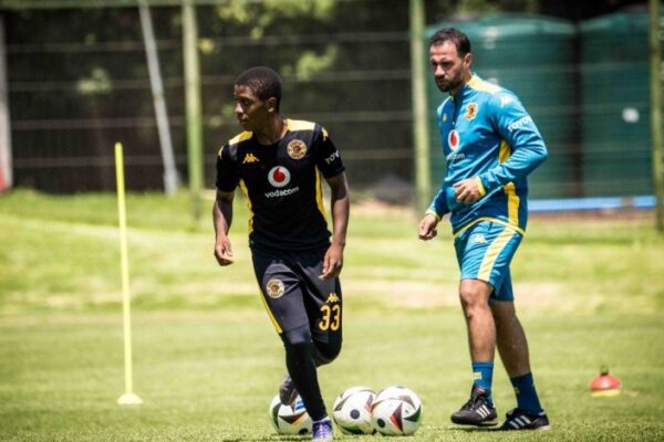 Young attacker Naledi Hlongwane signs professional contract with Kaizer Chiefs