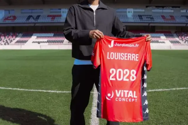 French-Ivorian midfielder Dylan Louiserre extends Guingamp contract until 2028