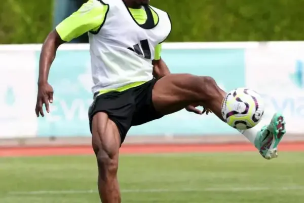  Ghanaian international Fatawu Issahaku steps up recovery in bid for Leicester City return