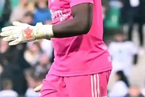 Congolese Goalkeeper Lionel Mpasi-Nzau Set to Depart Rodez at Season’s End