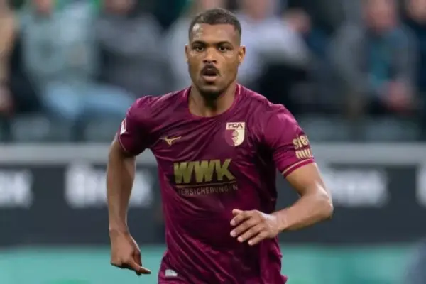 Beninese striker Steve Mounié faces uncertain future at FC Augsburg amid lack of playing time