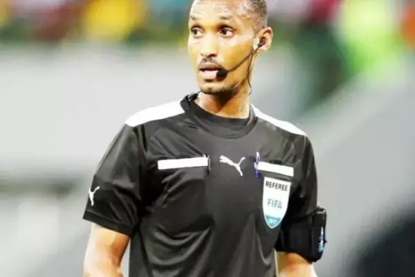 Burundi’s Pacifique Ndabihawenimana to referee CAF Champions League semi-final in Johannesburg