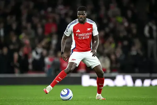 Arsenal delays decision on Thomas Partey’s contract extension