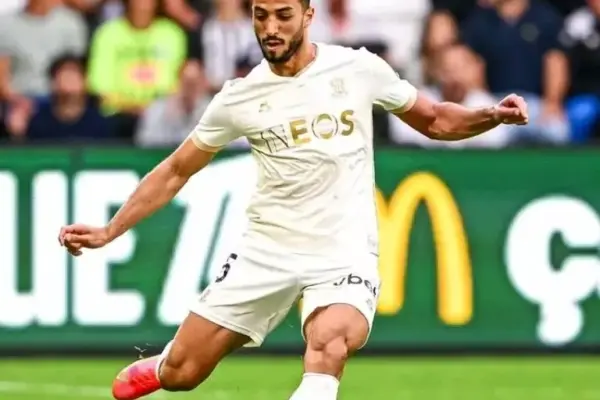 Egypt’s Mohamed Abdelmonem suffers season-ending injury in OGC Nice’s win over PSG