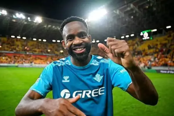 Congolese striker Cédric Bakambu eases injury fears ahead of Europa League semi-final