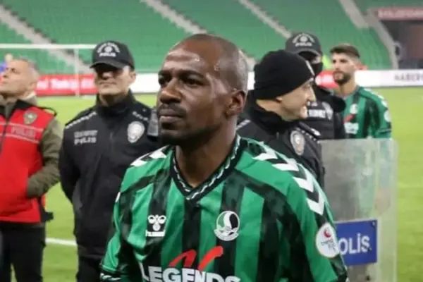 Congolese midfielder Gaël Kakuta faces turmoil at Sakaryaspor amid injuries and passport issues