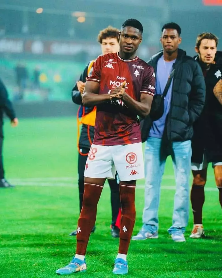 Senegalese defender Sadibou Sané expresses gratitude to fans following injury setback