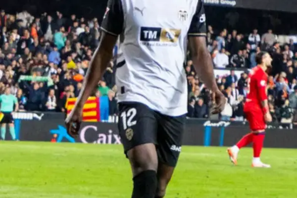 Valencia edge Sevilla as Nigerian duo Umar Sadiq and Chidera Ejuke impress in narrow win