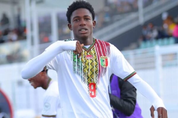 AC Milan step up pursuit of Malian teen sensation Raymond Bomba Hicham Boudaoui is enjoying one of the most impressive campaigns of his career, with recent data confirming the Algerian international as one of the most dynamic midfielders in Ligue 1 this season. The 25-year-old OGC Nice star has carved out a reputation as a relentless engine in midfield, outperforming his peers across several high-intensity metrics, according to analysis conducted by Datascout. When compared against 49 other players in similar roles across the French top flight, Boudaoui has firmly established himself as a standout in terms of physical output and explosiveness. He currently ranks as the fastest midfielder in the league, clocking top speeds that place him above every other player in his position. His sprinting statistics are equally eye-catching—second overall for both the number of sprints executed and the total distance covered at high speed. These figures are testament to the intensity and work ethic that have become hallmarks of his game. Beyond pace, Boudaoui also ranks fourth in Ligue 1 for the number of accelerations per match, an indication of his ability to change gears rapidly in midfield battles. He places sixth when it comes to high-intensity runs, showing consistency in covering ground with power and purpose across 90 minutes. His most recent performance against Nantes further demonstrated the practical impact of these attributes. Boudaoui played a key role in one of the game’s decisive moments, sprinting over 30 metres to deliver a perfectly weighted assist to Ali Abdi. It was a move that encapsulated his balance of endurance, vision, and technical precision—qualities that continue to make him a critical asset for both club and country. While his statistics highlight the physical side of his game, Boudaoui’s influence extends into tactical intelligence and ball distribution. He consistently positions himself as a link between defence and attack, often initiating counter-attacks or offering cover for full-backs pushing forward. This duality in his role makes him an invaluable figure in OGC Nice’s midfield setup. Boudaoui’s development over recent seasons has been steady, but this campaign appears to mark a turning point in his career. Having matured physically and tactically, he is no longer seen merely as a promising talent, but as a player capable of dominating games with his stamina, speed, and sharp decision-making. At 25, Boudaoui is entering the prime years of his professional journey. With performances like these, interest from clubs beyond France could soon follow. For now, however, he remains focused on continuing his fine form with Nice, where his all-action displays are proving vital to the team’s ambitions in Ligue 1. As the season progresses, the numbers suggest Boudaoui is not only one of the most industrious midfielders in France, but also one of the most influential. His blend of athleticism and intelligence marks him out as a rare and valuable figure in modern football.