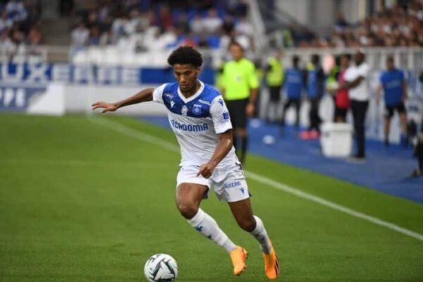 Ivorian defender Clément Akpa draws interest from top European clubs after standout season with Auxerre