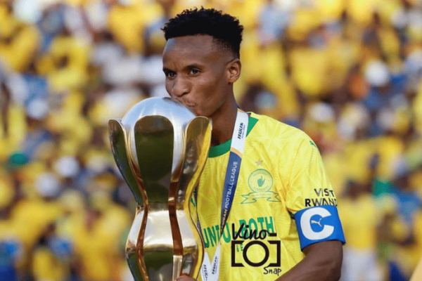 Mamelodi Sundowns captain Themba Zwane extends contract with club