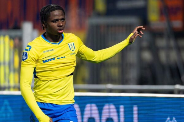 Congolese striker Chris Lokesa's goal secures crucial point for Waalwijk against AZ Alkmaar