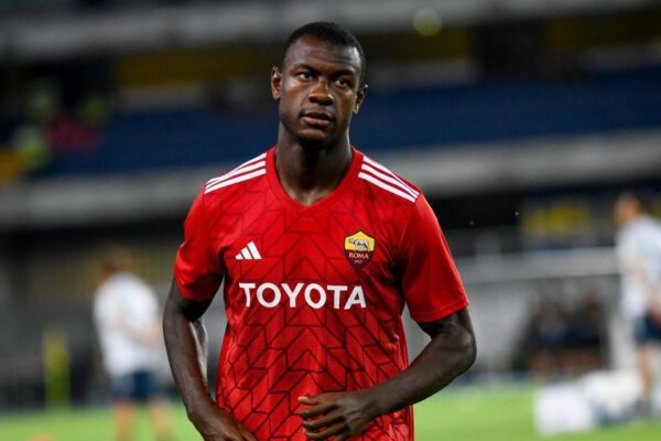 AS Roma set price tag on Ivorian defender Evan Ndicka