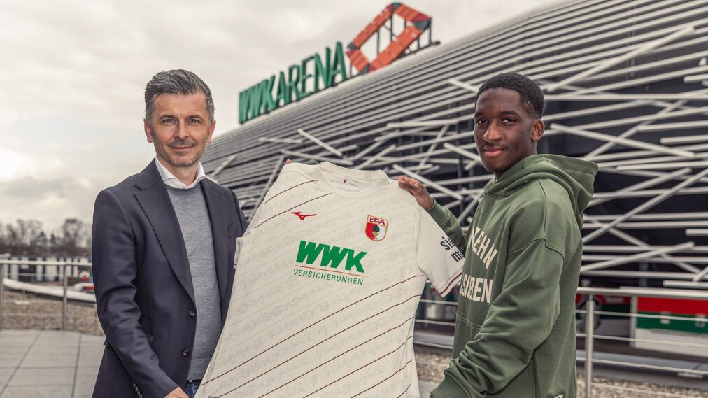 German side FC Augsburg sign French-Cameroonian forward Kyliane Dong