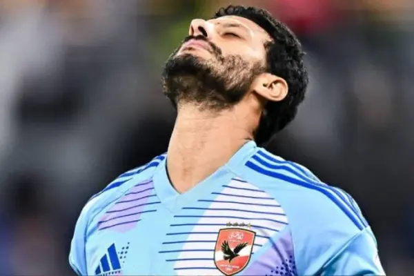 Egyptian goalkeeper Mohamed El Shenawy extends contract with giants Al Ahly