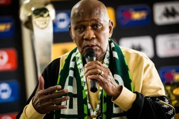 Kaizer Chiefs coach Nasreddine Nabi engages club Chairman Dr. Kaizer Motaung on transfer plans