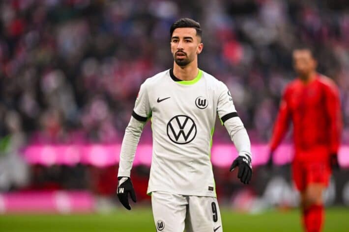 Bayer Leverkusen line up summer move for Algerian striker Mohamed Amoura